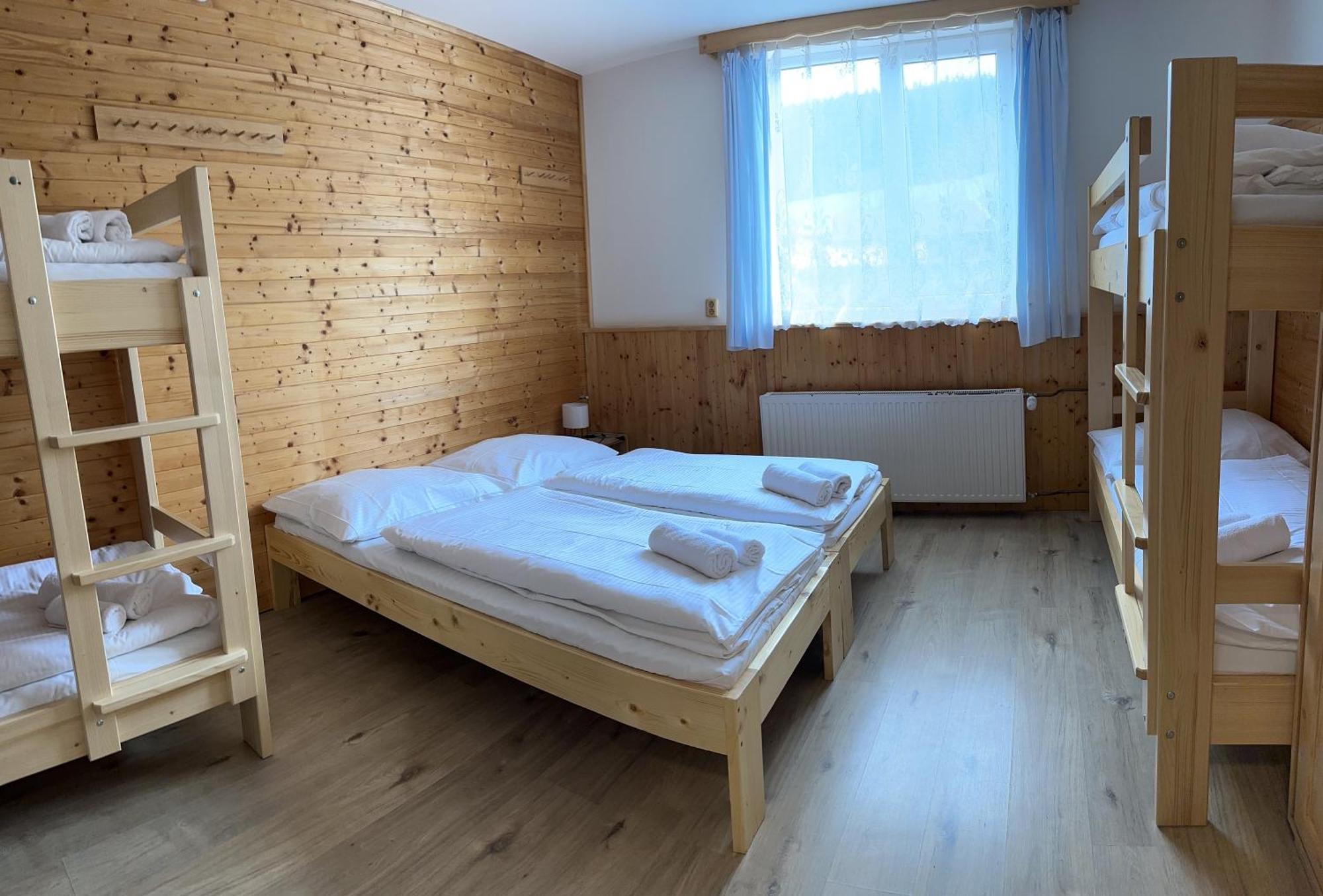 Horsky Hotel Kycerka Velké Karlovice Eksteriør bilde