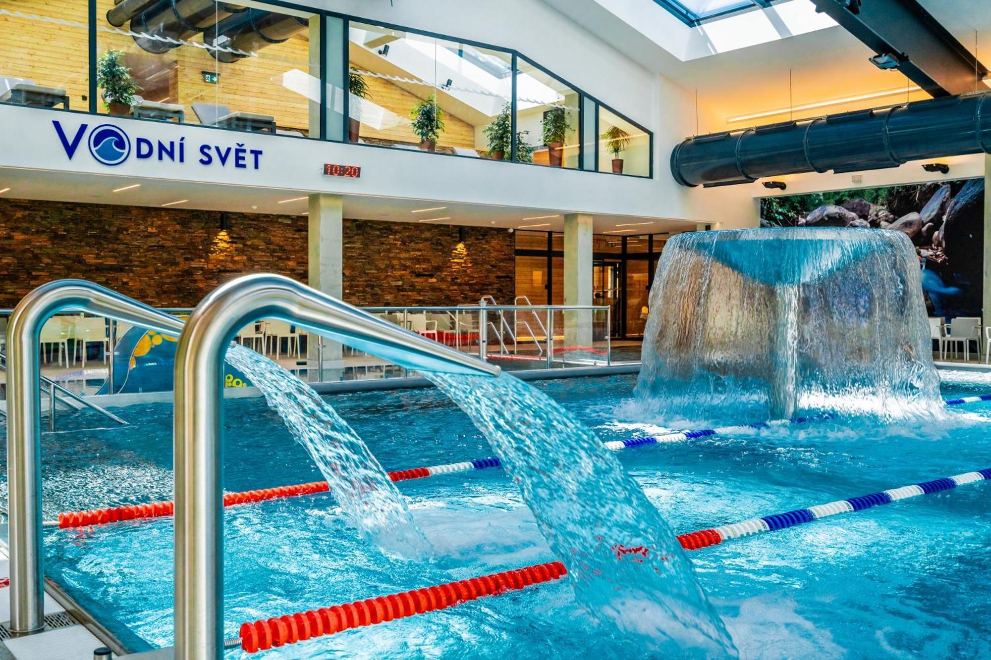 Horsky Hotel Kycerka Velké Karlovice Eksteriør bilde